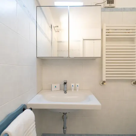 Apartamento Porta Venezia - Confortevole Con Wifi E Ac