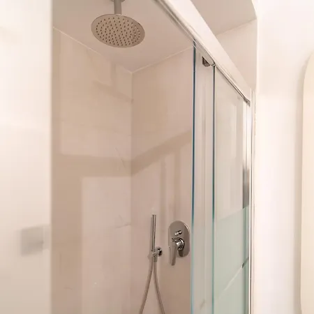 Apartamento Porta Venezia - Confortevole Con Wifi E Ac