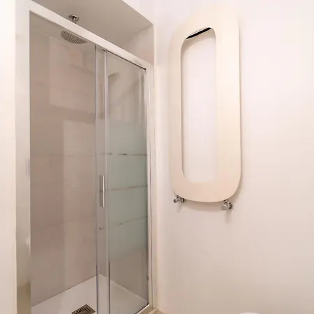 Porta Venezia - Confortevole Con Wifi E Ac Apartamento