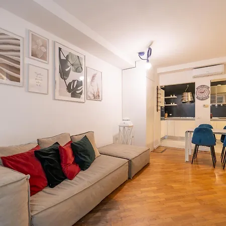 Porta Venezia - Confortevole Con Wifi E Ac Apartamento *