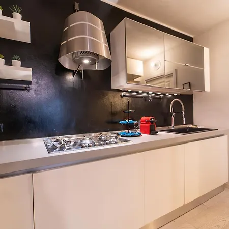 Porta Venezia - Confortevole Con Wifi E Ac Apartamento